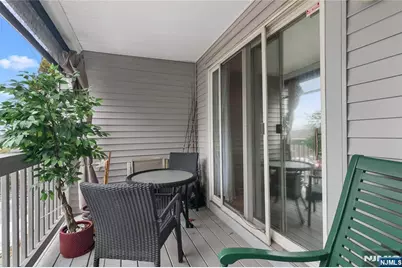 15 Boulder Run Road, Paterson, NJ 07501 - Photo 2