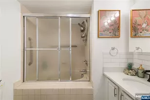 15 Boulder Run Rd, Paterson, NJ 07501 - Photo 12