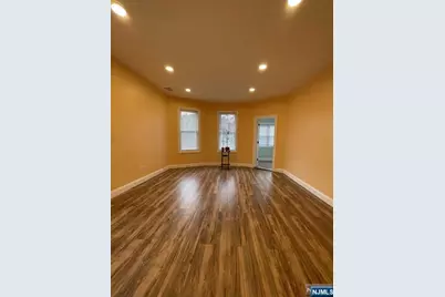 42 Spencer Place 2 #2, Garfield, NJ 07026 - Photo 4