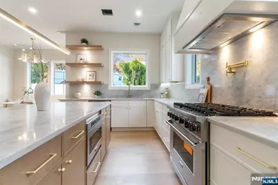 333 Harrison Street, Paramus, NJ 07652 - Photo 22