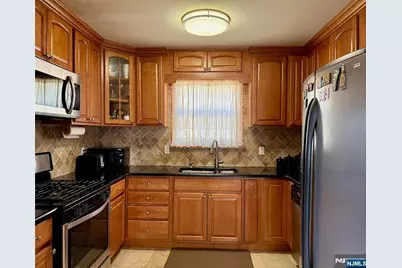 101 Phelps Avenue, Englewood, NJ 07631 - Photo 18