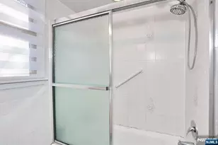 173 Willowdale Ave, Montclair, NJ 07042 - Photo 16