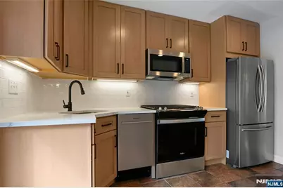 9 Sioux Avenue, Oakland, NJ 07436 - Photo 8