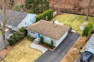 9 Sioux Ave, Oakland, NJ 07436 - Photo 1