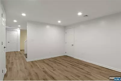 9 Sioux Avenue, Oakland, NJ 07436 - Photo 32