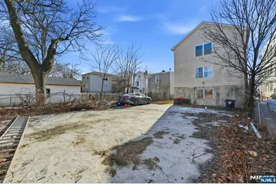 303-305 Runyon Street, Newark, NJ 07108 - Photo 24