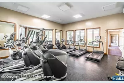 307 Adams Court 307 #307, Edgewater, NJ 07020 - Photo 20