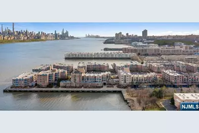 307 Adams Court 307 #307, Edgewater, NJ 07020 - Photo 24