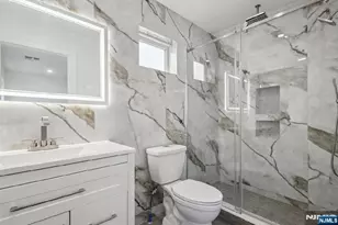 167 Kipp Ave, Hasbrouck Heights, NJ 07604 - Photo 10