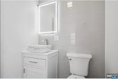 167 Kipp Avenue, Hasbrouck Heights, NJ 07604 - Photo 12