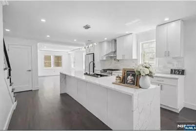 167 Kipp Avenue, Hasbrouck Heights, NJ 07604 - Photo 6