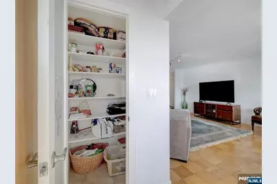 250 Gorge Road 17L #17L, Cliffside Park, NJ 07010 - Photo 10