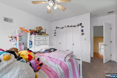 467 Summit Avenue, Hackensack, NJ 07601 - Photo 24