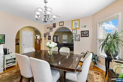 467 Summit Avenue, Hackensack, NJ 07601 - Photo 8