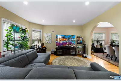 467 Summit Avenue, Hackensack, NJ 07601 - Photo 4