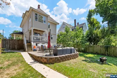 467 Summit Avenue, Hackensack, NJ 07601 - Photo 32