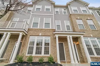 68 Leahy Drive 4904 #4904, Wood Ridge, NJ 07075 - Photo 2