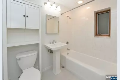 250 Oak E4 #E4, Ridgewood, NJ 07450 - Photo 10