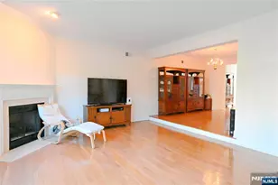 105 Hudson Cove 105, Edgewater, NJ 07020 - Photo 6