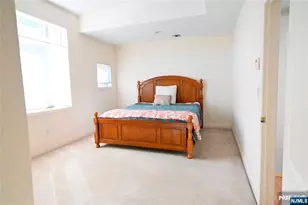 105 Hudson Cove 105, Edgewater, NJ 07020 - Photo 14