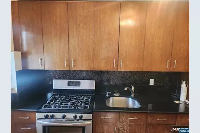 808 Inwood Terrace #2, Fort Lee, NJ 07024 - Photo 8