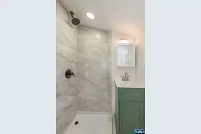 64 Harwich, Dumont, NJ 07628 - Photo 20