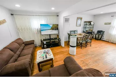 698 Fairview Avenue, Fairview, NJ 07022 - Photo 14