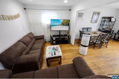 698 Fairview Avenue, Fairview, NJ 07022 - Photo 16