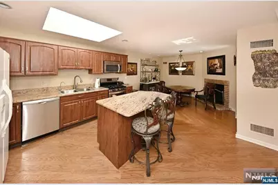 68 Peach Hill Court, Ramsey, NJ 07446 - Photo 4