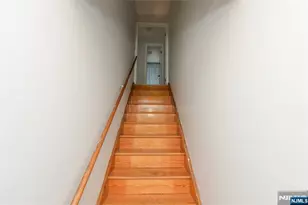 421 Leonhardt Dr 2nd Floor, Saddle Brook Township, NJ 07663 - Photo 2