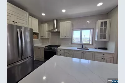 1513 67th Street 2nd Floor #2nd Floor, North Bergen, NJ 07047 - Photo 8