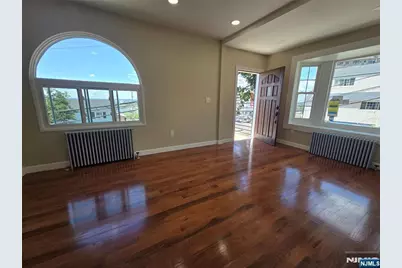 1513 67th Street 2nd Floor #2nd Floor, North Bergen, NJ 07047 - Photo 2