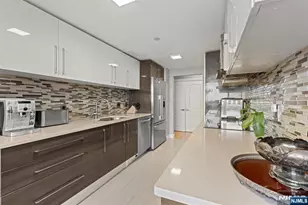 800 Palisade Ave 1709, Fort Lee, NJ 07024 - Photo 12