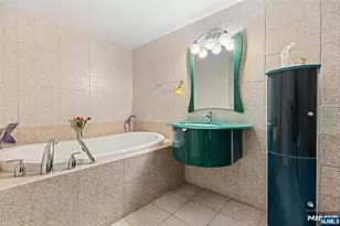 800 Palisade Ave 1709, Fort Lee, NJ 07024 - Photo 22