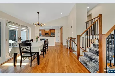 460 New Bridge Road, Bergenfield, NJ 07621 - Photo 14