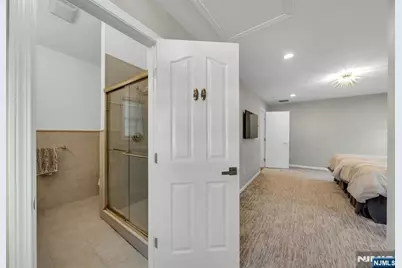 460 New Bridge Road, Bergenfield, NJ 07621 - Photo 32