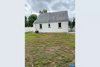 79 E Ridgewood Avenue, Paramus, NJ 07652 - Photo 28