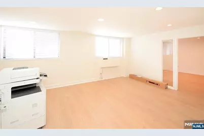 235 Prospect Avenue 2 / Le #2 / LE, Hackensack, NJ 07601 - Photo 18