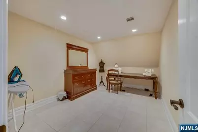 63 Grandview Avenue, North Caldwell, NJ 07006 - Photo 30