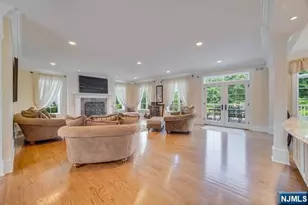 63 Grandview Ave, North Caldwell, NJ 07006 - Photo 10