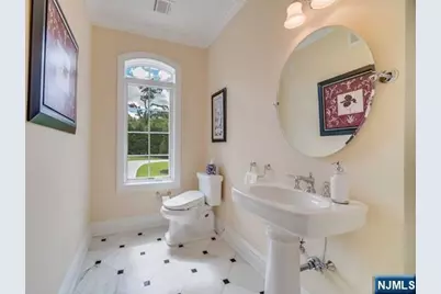 63 Grandview Avenue, North Caldwell, NJ 07006 - Photo 16