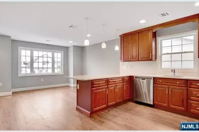 175 Windsor Street 2 #2, Kearny, NJ 07032 - Photo 4