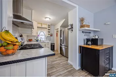 271 Forest Avenue, Englewood, NJ 07631 - Photo 6