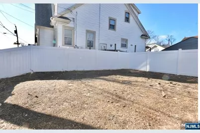 236-238 Keer Avenue, Newark, NJ 07112 - Photo 30