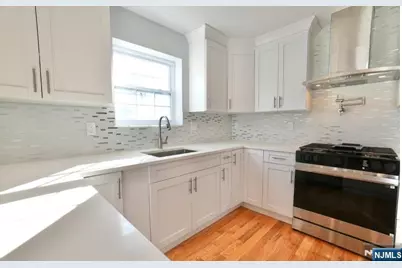 236-238 Keer Avenue, Newark, NJ 07112 - Photo 4