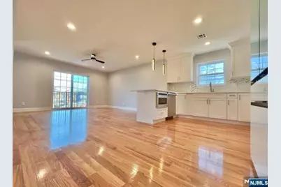 236-238 Keer Avenue, Newark, NJ 07112 - Photo 8
