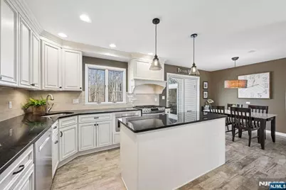 7 Robin Court, Chester, NJ 07930 - Photo 12