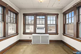 520 Rutherford Ave, Lyndhurst Township, NJ 07071 - Photo 6