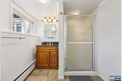 949 Oradell Avenue, Oradell, NJ 07649 - Photo 18