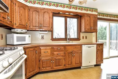 16 Wilson Terrace, Waldwick, NJ 07463 - Photo 6